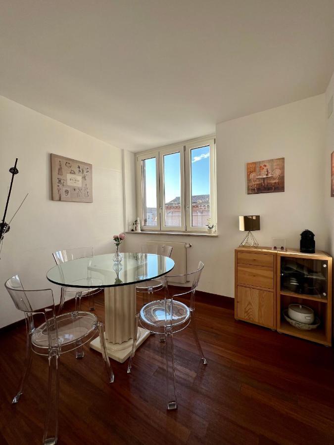 דירות רומא Il Palazzetto Di Via Della Frezza מראה חיצוני תמונה